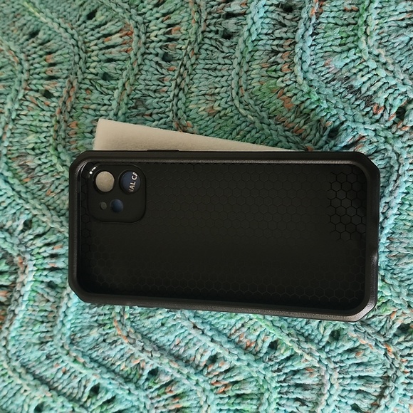 IPhone 12 phone case with hidden ID holder, kickstand, magnetic holder - Picture 2 of 11